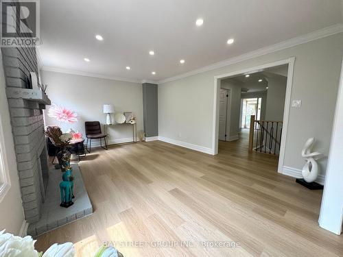Living Room - 31 Cavalry Trail, Markham, ON - Indoor