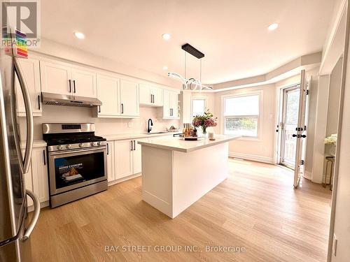 Kitchen - 31 Cavalry Trail, Markham, ON - Indoor Photo Showing Kitchen