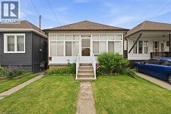 156 HOPE Avenue  Hamilton, ON L8H 2E8