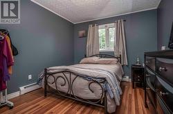 Main unit second bedroom. - 