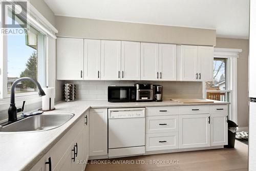 1205 Osborne Avenue, Cornwall, ON - Indoor Photo Showing Kitchen