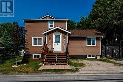 7 LEVI SIMON TRAIL Penetanguishene, ON L9M 1A4