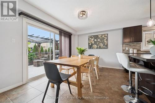 138 Flanders Road, Waterloo, ON - Indoor Photo Showing Dining Room