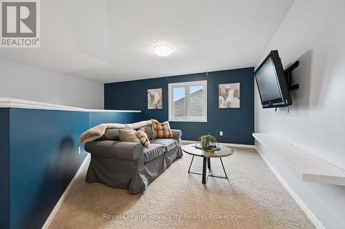 138 Flanders Road, Waterloo, ON - Indoor