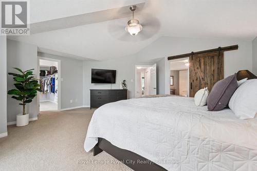 138 Flanders Road, Waterloo, ON - Indoor Photo Showing Bedroom