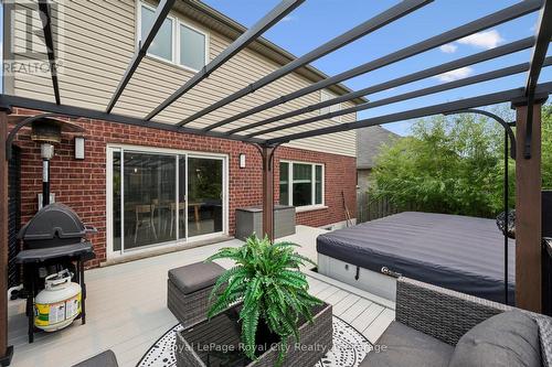 138 Flanders Road, Waterloo, ON - Outdoor With Exterior