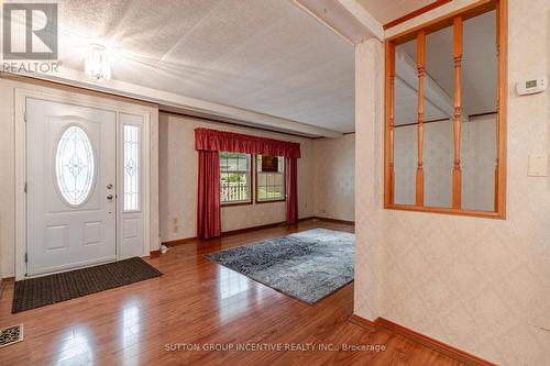 6 Willow Landing, Innisfil, ON - Indoor Photo Showing Other Room