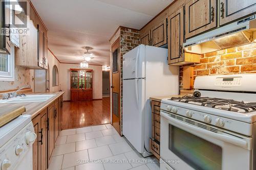 6 Willow Landing, Innisfil, ON - Indoor Photo Showing Kitchen