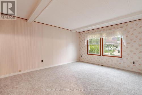 6 Willow Landing, Innisfil, ON - Indoor Photo Showing Other Room