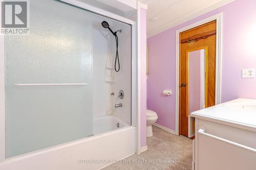 6 Willow Landing, Innisfil, ON - Indoor Photo Showing Bathroom