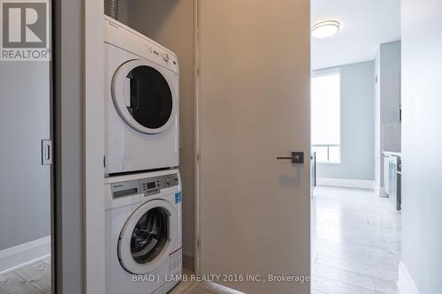 #4403 - 36 Park Lawn Road, Toronto, ON - Indoor Photo Showing Laundry Room