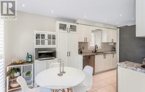 3324 Equestrian Crescent, Mississauga, ON - Indoor