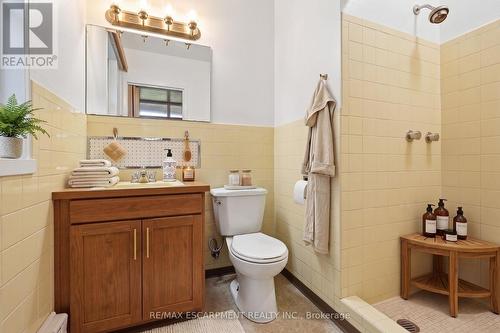 Virtually Staged - 264 Mountain Brow Boulevard, Hamilton, ON - Indoor Photo Showing Bathroom