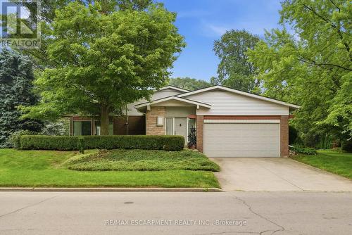 Contemporary single-story residence - 264 Mountain Brow Boulevard, Hamilton, ON - Outdoor