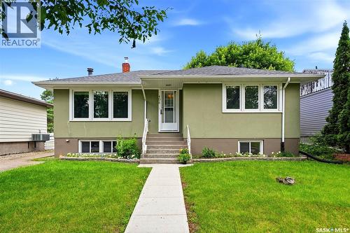408 Mullin Avenue E, Regina, SK - Outdoor