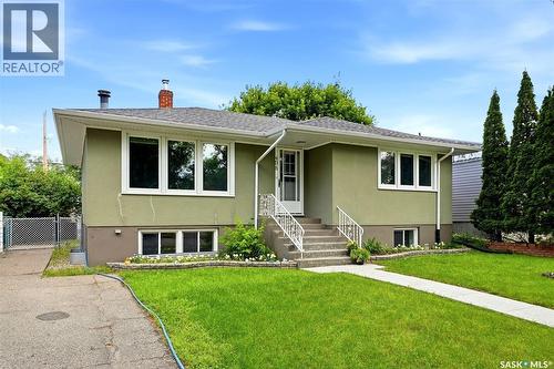 408 Mullin Avenue E, Regina, SK - Outdoor