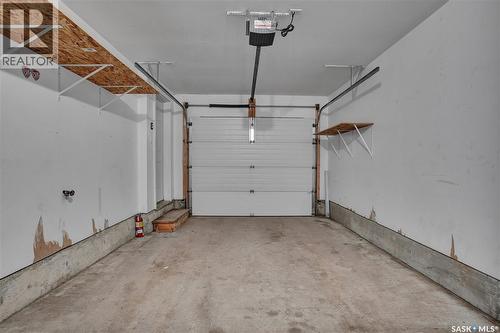 29 243 Herold Terrace, Saskatoon, SK - Indoor Photo Showing Garage