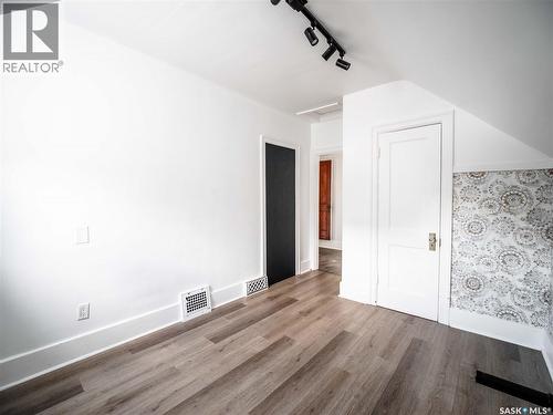 916 6Th Avenue N, Saskatoon, SK - Indoor Photo Showing Other Room