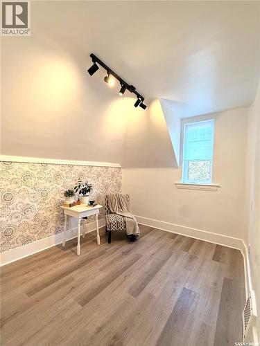 916 6Th Avenue N, Saskatoon, SK - Indoor Photo Showing Other Room