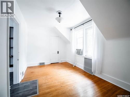 916 6Th Avenue N, Saskatoon, SK - Indoor Photo Showing Other Room