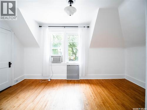 916 6Th Avenue N, Saskatoon, SK - Indoor Photo Showing Other Room