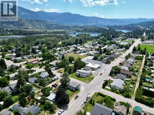 411 7Th Avenue, Castlegar, BC - Outdoor With View