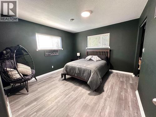 411 7Th Avenue, Castlegar, BC - Indoor Photo Showing Bedroom