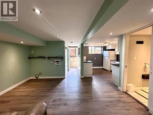 411 7Th Avenue, Castlegar, BC - Indoor