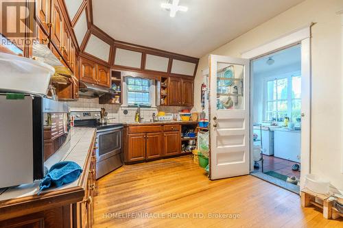5214 Third Avenue, Niagara Falls, ON - Indoor