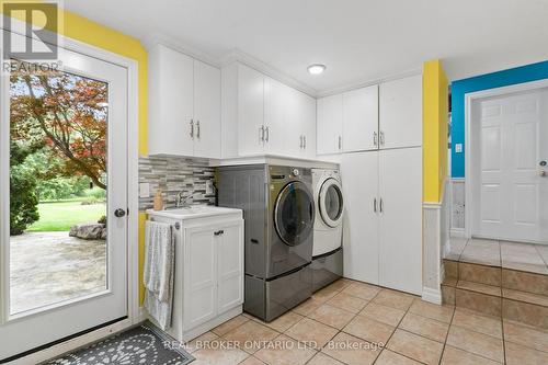 7323 Sideroad 15, Rr1 Road, Mapleton, ON - Indoor Photo Showing Laundry Room