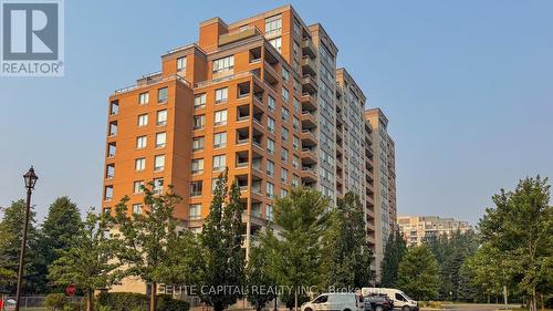 1205 - 29 NORTHERN HEIGHTS DRIVE  Richmond Hill, ON L4B 4L8