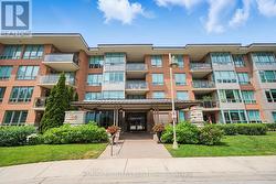303 - 50 THE BOARDWALK WAY Markham, ON L6E 1B6