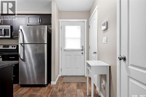1237 Grey Street, Regina, SK - Indoor Photo Showing Kitchen
