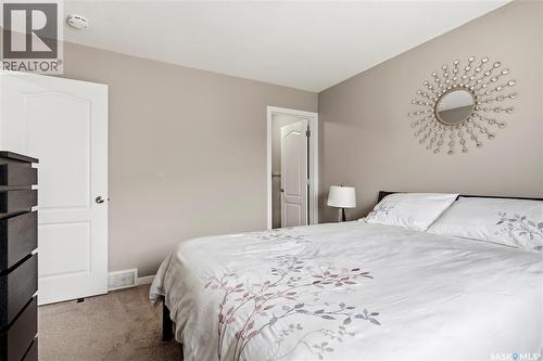 1237 Grey Street, Regina, SK - Indoor Photo Showing Bedroom