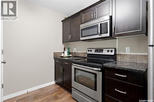 1237 Grey Street, Regina, SK - Indoor Photo Showing Kitchen