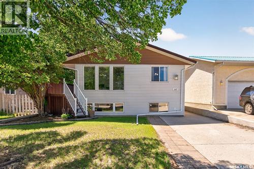 1027 Vaughan Street, Moose Jaw, SK - Outdoor