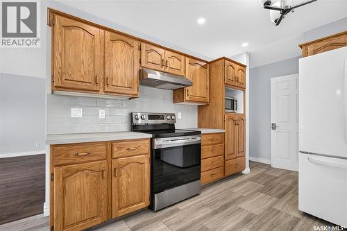 1027 Vaughan Street, Moose Jaw, SK - Indoor Photo Showing Kitchen