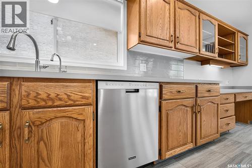 1027 Vaughan Street, Moose Jaw, SK - Indoor Photo Showing Kitchen