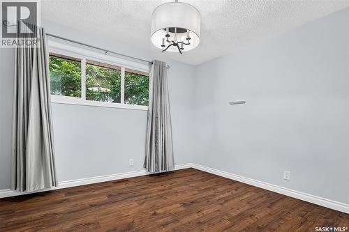 1027 Vaughan Street, Moose Jaw, SK - Indoor Photo Showing Other Room
