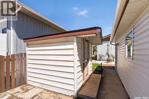 1027 Vaughan Street, Moose Jaw, SK - Outdoor With Exterior
