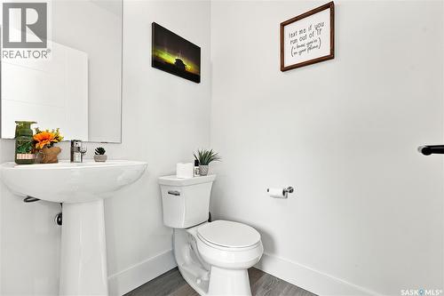 178 Rosewood Boulevard E, Saskatoon, SK - Indoor Photo Showing Bathroom