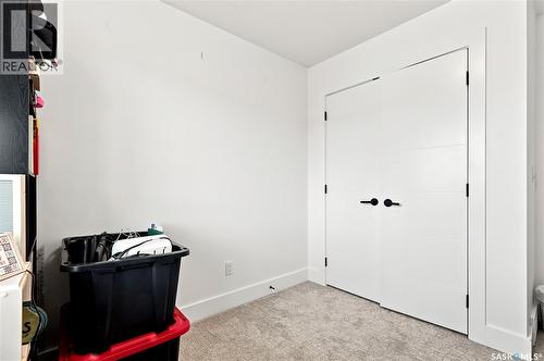 178 Rosewood Boulevard E, Saskatoon, SK - Indoor Photo Showing Other Room