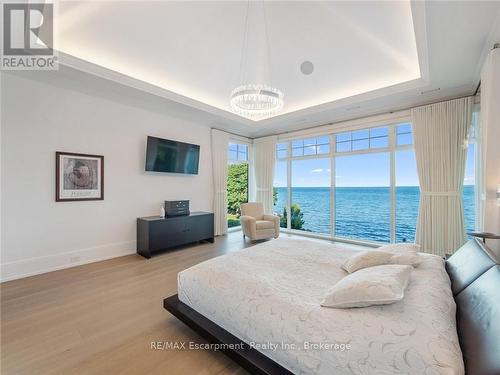 140 Secord Lane, Burlington (Shoreacres), ON - Indoor Photo Showing Bedroom