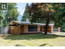 1888 Airport Way Revelstoke, BC V0E 2S0
