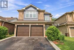 17 FLOREE STREET Whitby (Taunton North), ON L1R 3B2