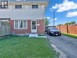1615 CURRY Windsor, ON N9B 3N7