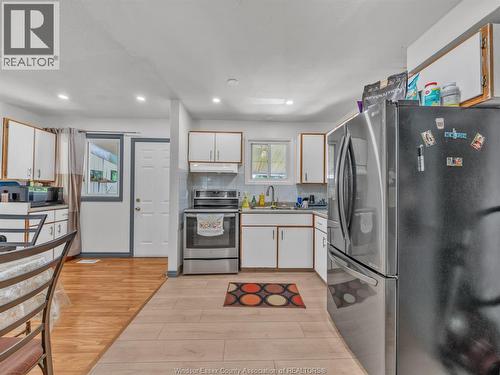1615 Curry, Windsor, ON - Indoor Photo Showing Kitchen With Double Sink