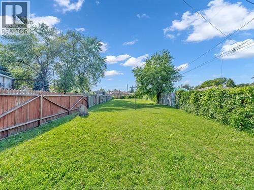 1615 Curry, Windsor, ON - Outdoor