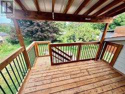 Covered patio off dining - 