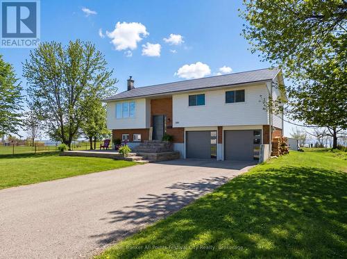 306 Lakeside Drive, Goderich (Goderich (Town)), ON - Outdoor With Facade